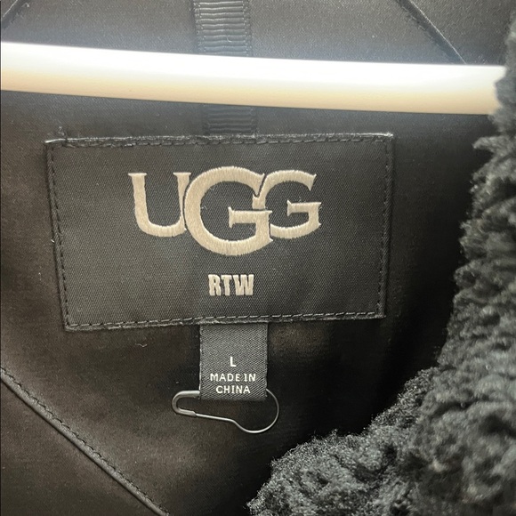 UGG Frankie Sherpa Trucker Jacket - Picture 5 of 9
